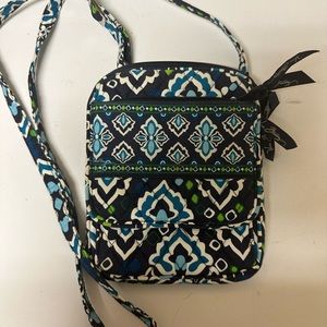 Vera Bradley Cross Body Purse Mediterranean Blue 6" x 7" x 1"